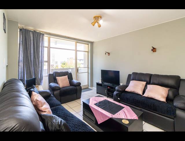 2 BEDROOM APARTMENT FOR SALE IN OAKDALE